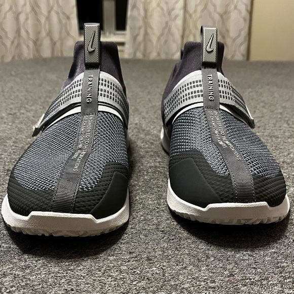 !SOLD! Men’s Grey Nike Metcon Sport Training Shoe - Picture 4 of 12